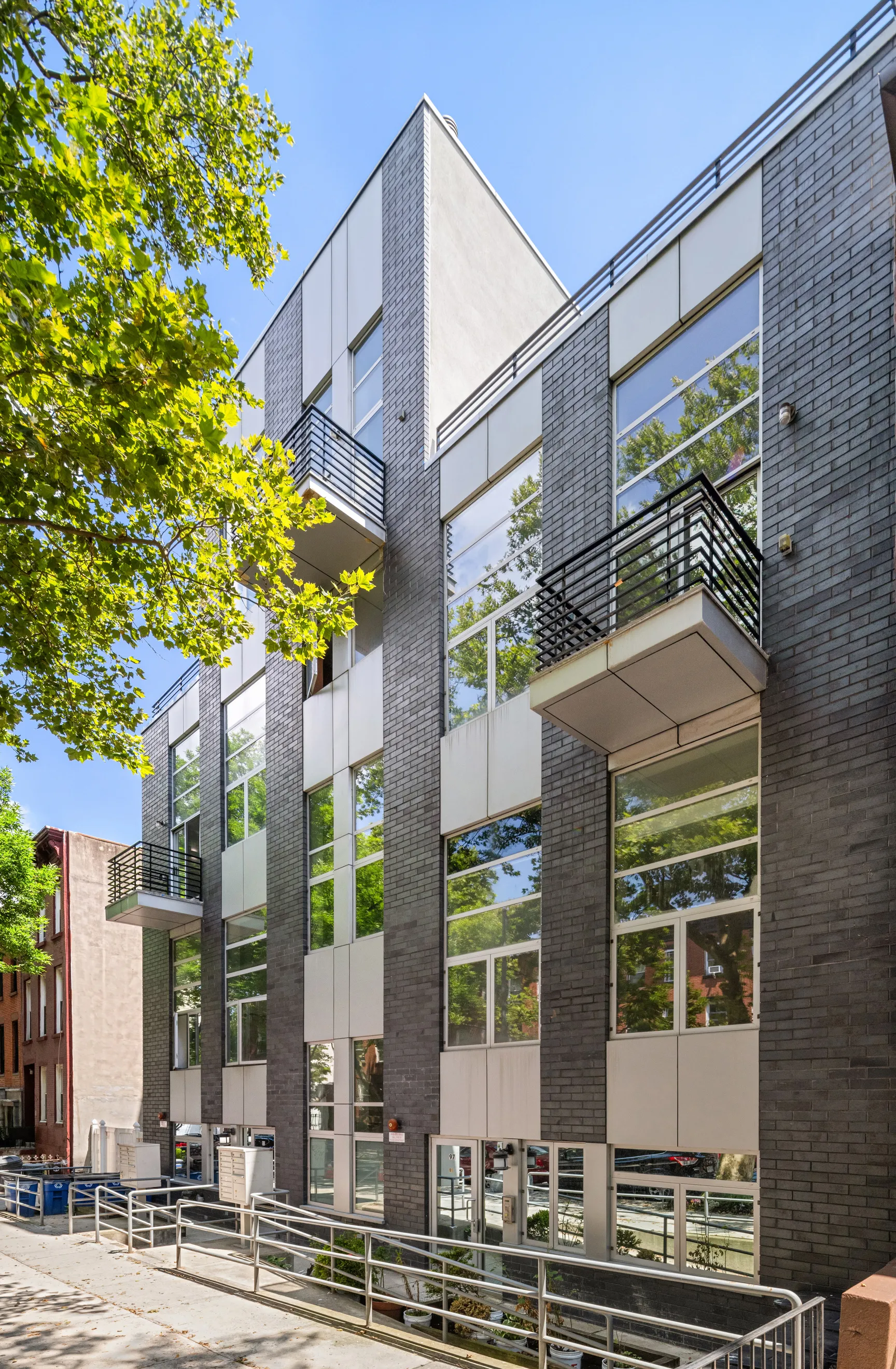 93 Waverly Avenue #1F in Clinton Hill, Brooklyn | StreetEasy