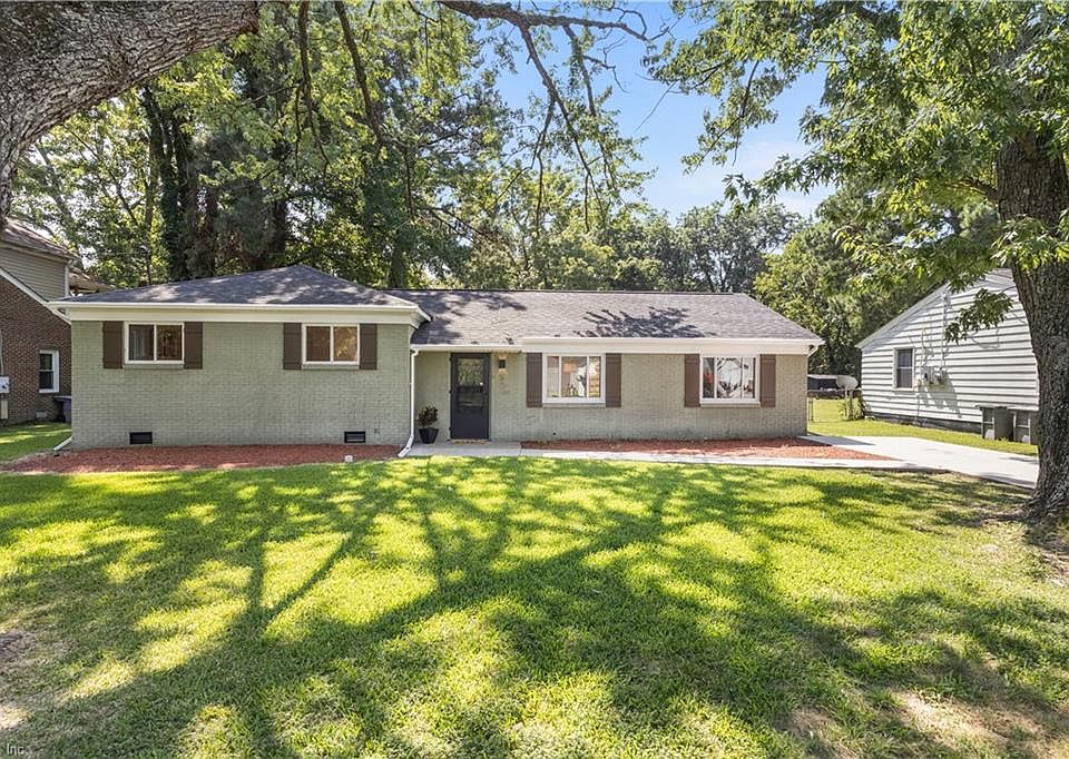 1st image of 5 Pine Ln