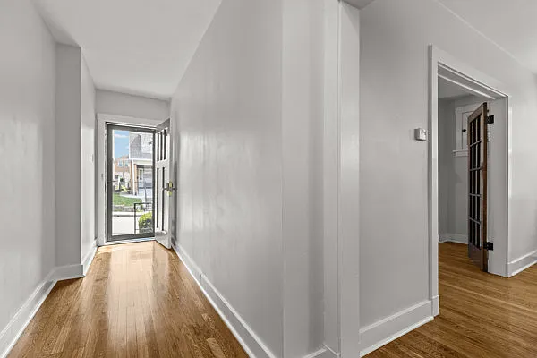 1129 Wisconsin Ave — Photo 17