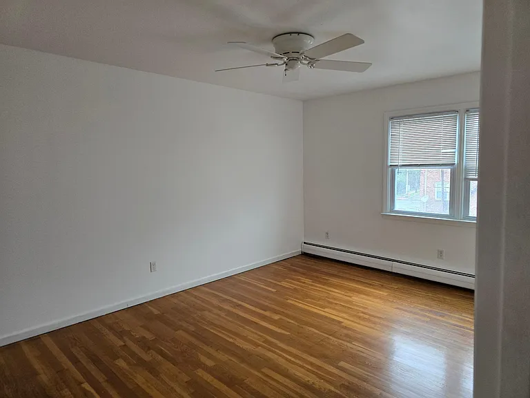 202 Sussex St #2 — Photo 10