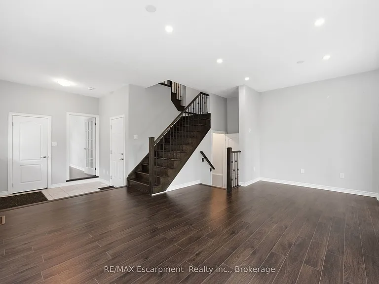 141 Borers Creek Cir — Photo 8