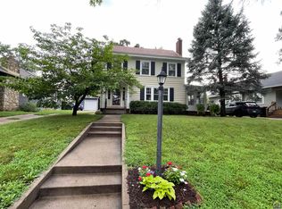 1716 NW Grove Ave, Topeka, KS 66606