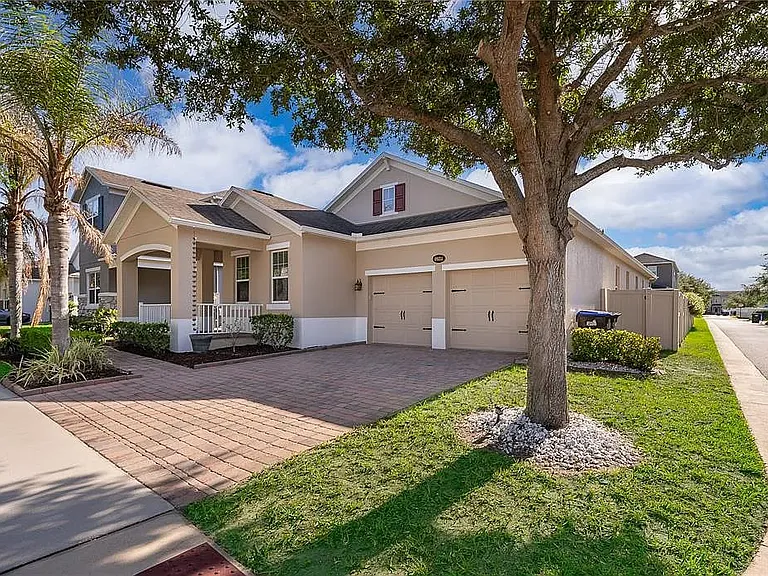8031 Navel Orange Ln — Photo 1
