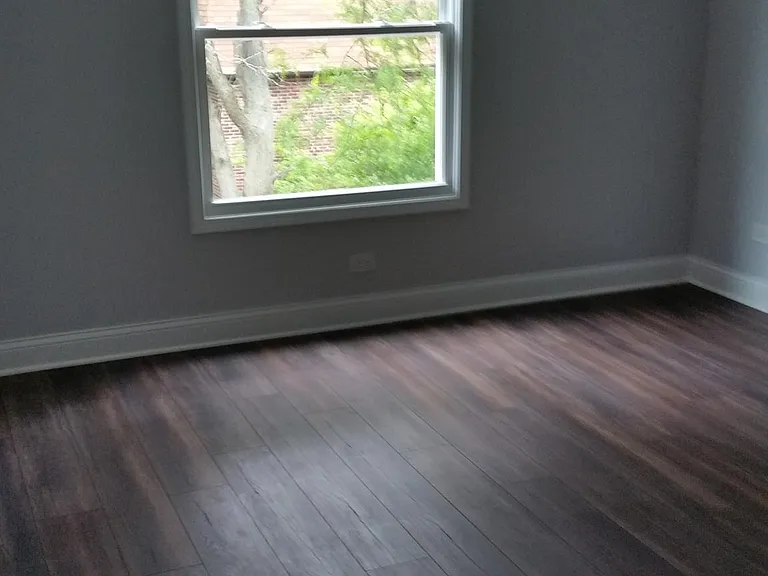 285 E Ct Of Shorewood — Photo 14