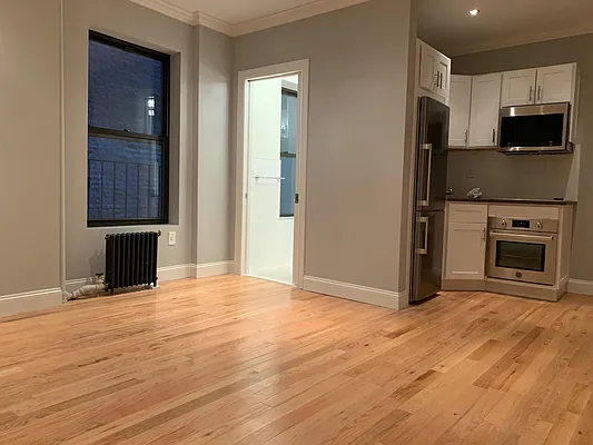 Rented by Compass | media 12