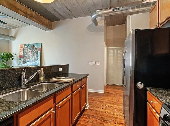 5th image of 1110 W 15th St Unit 315