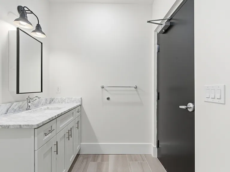1801 N Howard St #205 — Photo 8