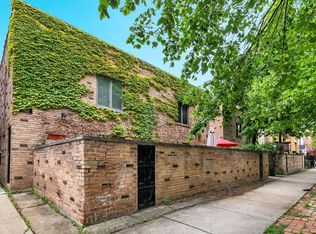 860 W Lill Ave, Chicago, IL 60614