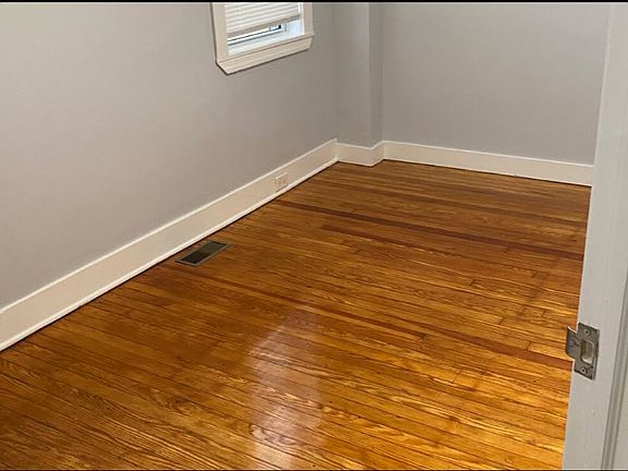 4th image of 21 Throop Ave #1
