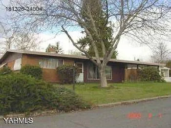 908 S 24th Ave photo 1