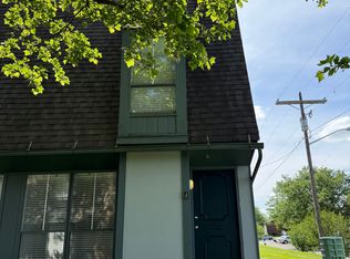 1046 Merrimar Cir N APT J, Columbus, OH 43220
