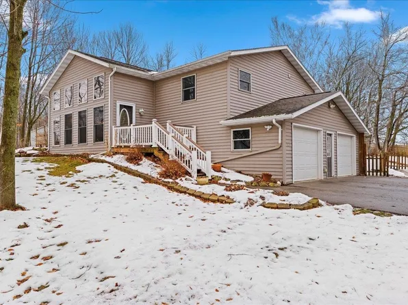 539 Terraqua Dr, Kewaunee, WI 54216