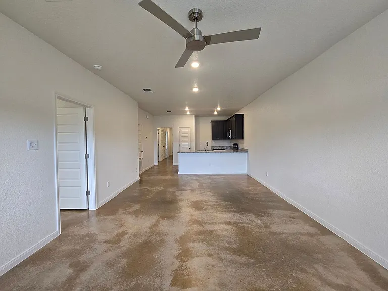 908 Cherry Laurel Ln #A/B — Photo 9