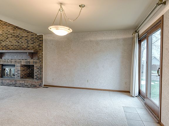 3rd image of 700 Donna Ave