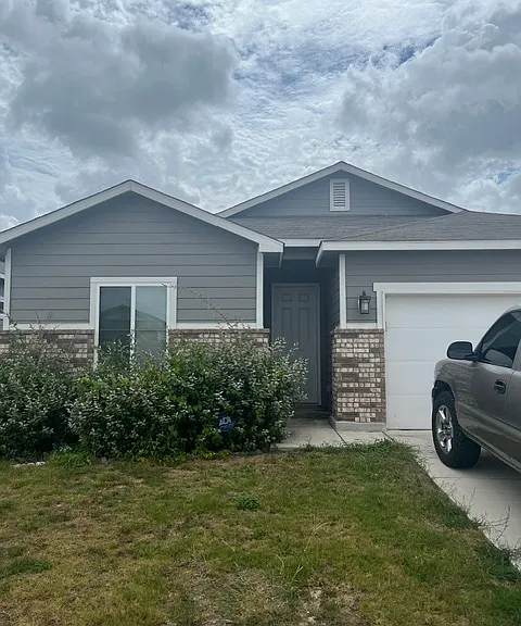 3704 Donald Dr — Photo 1