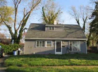 21 Carlisle Cir, Morrisville, PA 19067