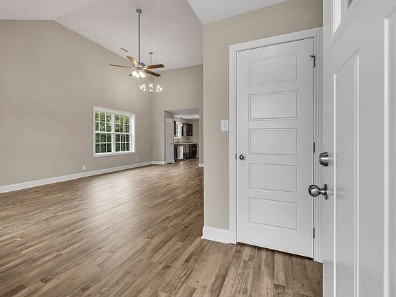 5th image of 1032 Dublin Dr Lot 37