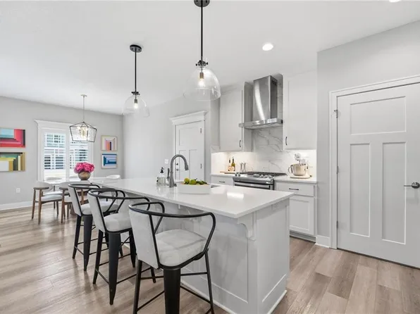 15264 W 171st Ter, Olathe, KS 66062
