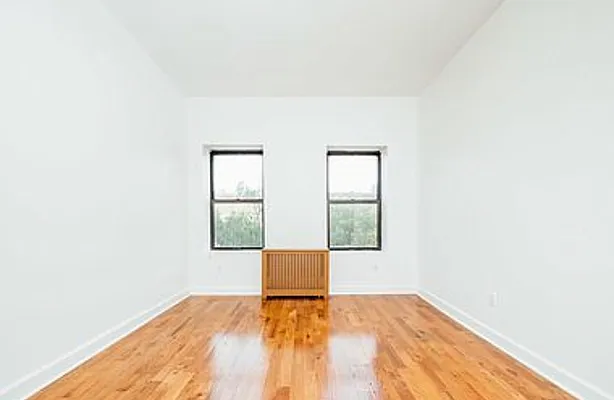 Rented by Laterra Real Estate | media 3