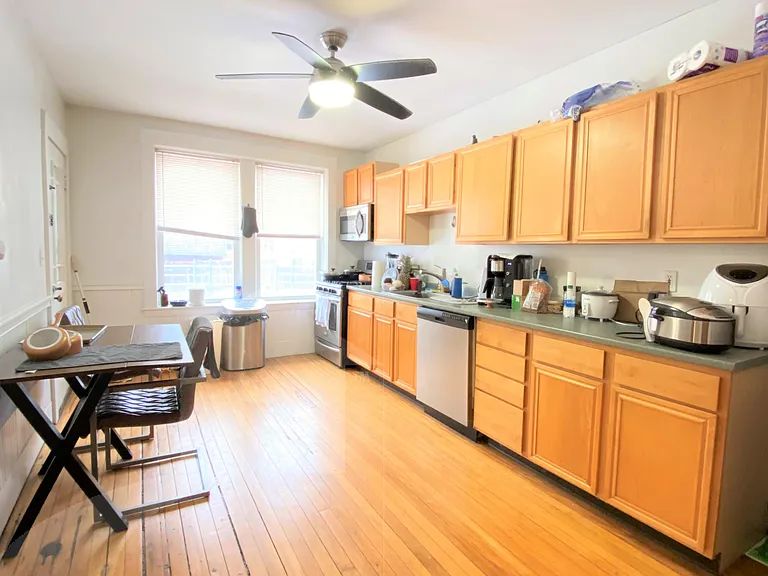 9 Fairfield St — Photo 2