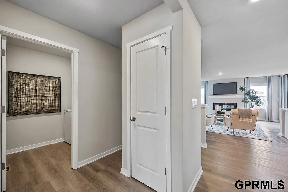 3 bed, 1498 sqft, $2,525 — Photo 2