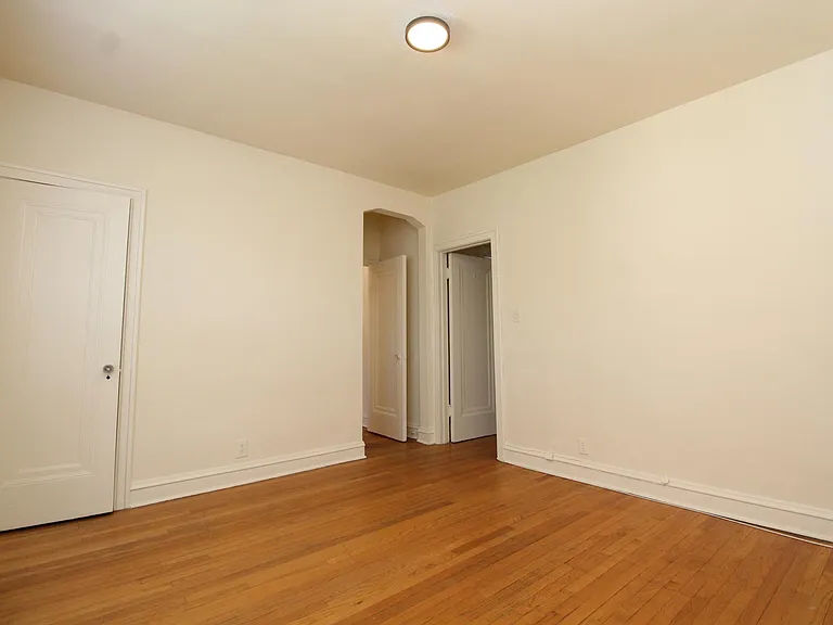 4310 N Ashland Ave #2W — Photo 24