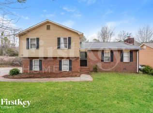 2118 Tiffany Trl, Lithonia, GA 30058