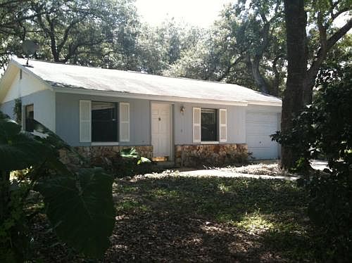 1st image of 2500 Greenleaf Dr