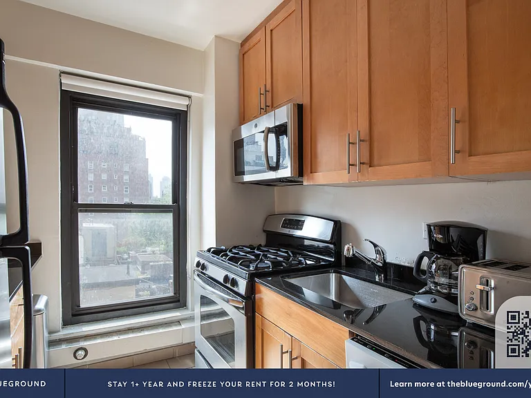 300 E 51st St #9B — Photo 6