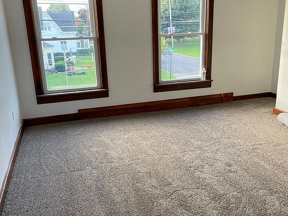 5th image of 300 E 4th St #2