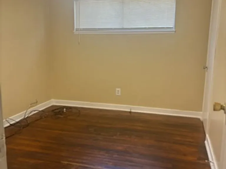 1527 Maria Dr — Photo 8