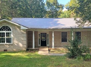 1908 W Creston Rd, Crossville, TN 38571