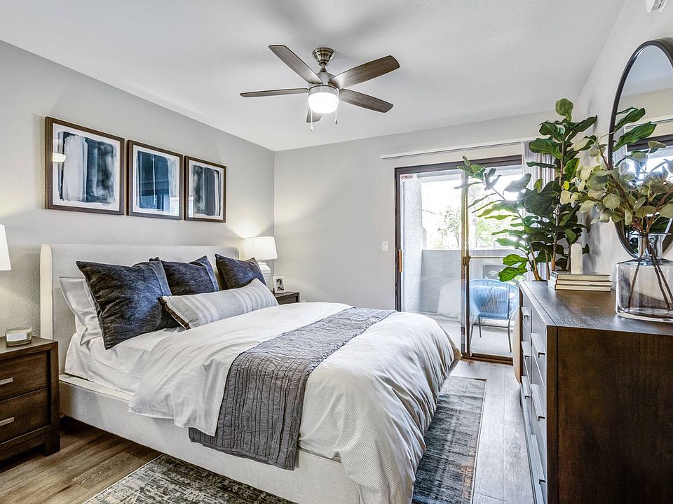 Master Bedroom of B1RG Sophisticated