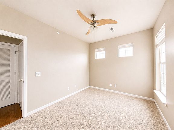 5th image of 4254 NE Meadow Creek Cir APT 302