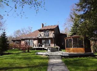 300 Shot Point Dr, Marquette, MI 49855