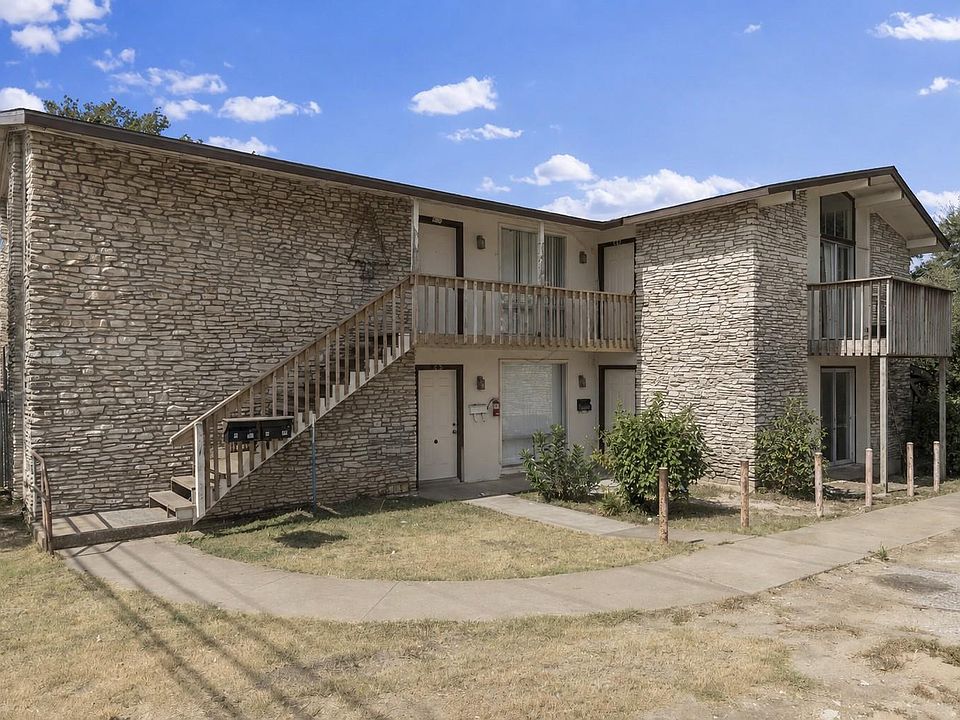 1st image of 2507 Manor Cir