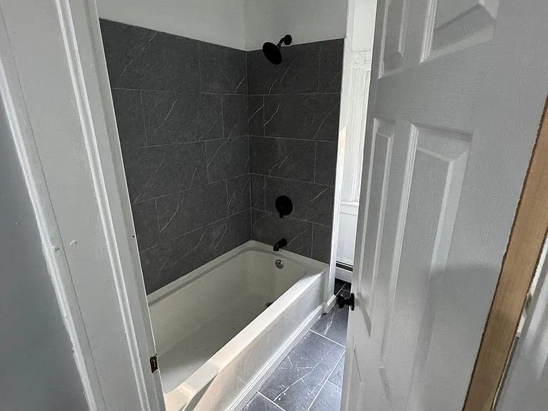 834 Ridge St — Photo 14