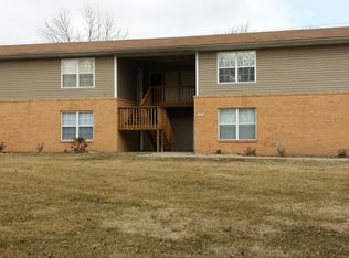 124 Kenneth Dr APT A, Troy, IL 62294