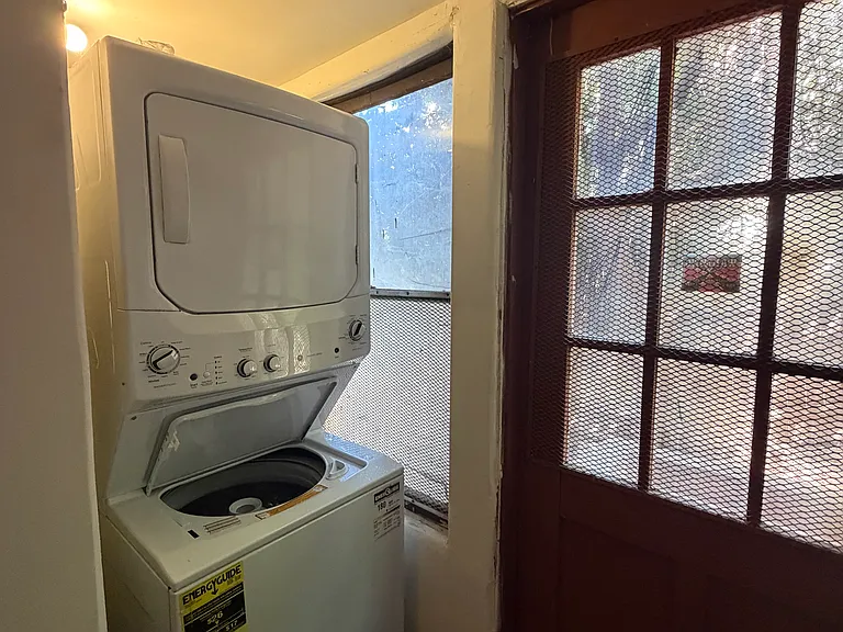 2039 Ivar Ave #1 — Photo 18