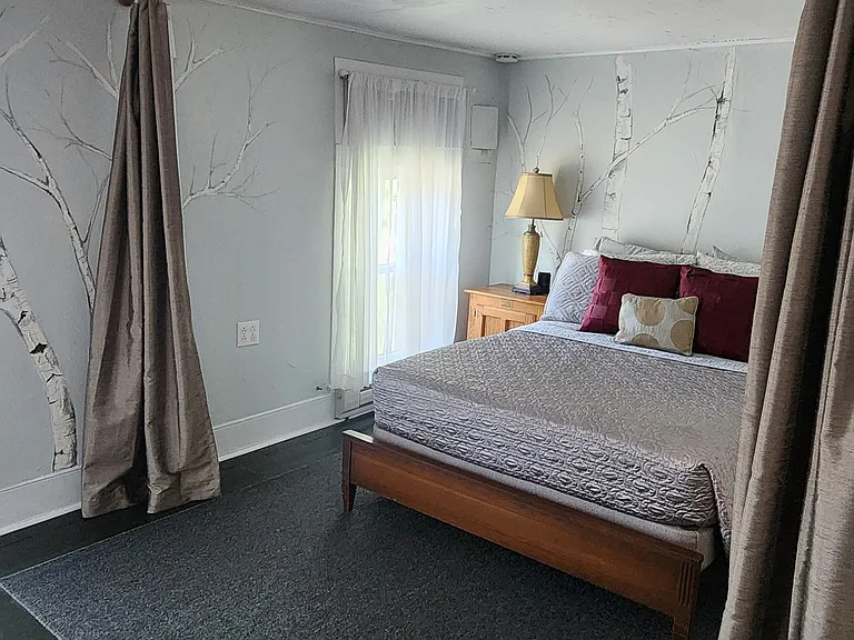 203 Church St #4 — Photo 9