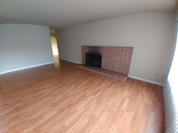 3rd image of 6418 Greenhaven Dr