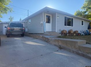 1112 Nieman St, Rawlins, WY 82301