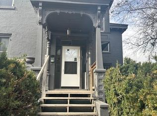 417 1/2 W 4th St, Muscatine, IA 52761