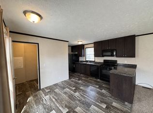 46 Armstrong St #46, Flushing, MI 48433