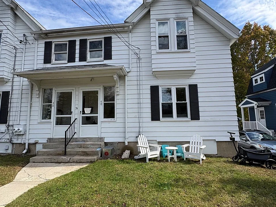 40 Pleasant St #1