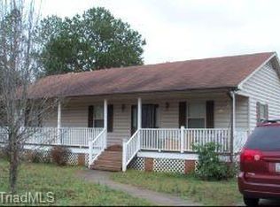 3042 Finch Farm Rd, Trinity, NC 27370