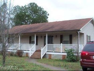 3042 Finch Farm Rd, Trinity, NC, 27370