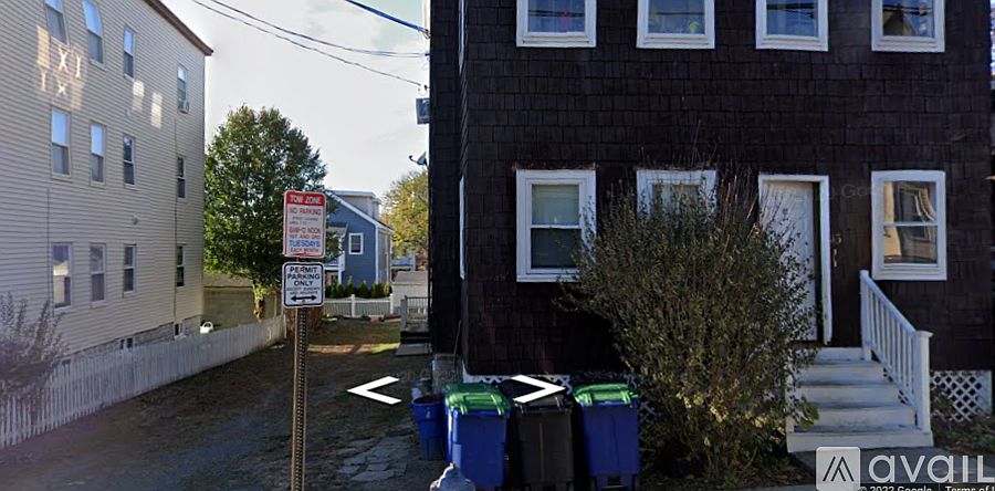 2nd image of 41 Farragut Ave #1
