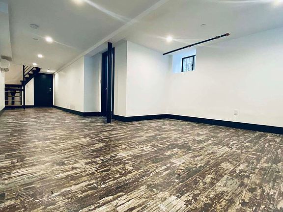3rd image of 2621 Newkirk Ave #1D