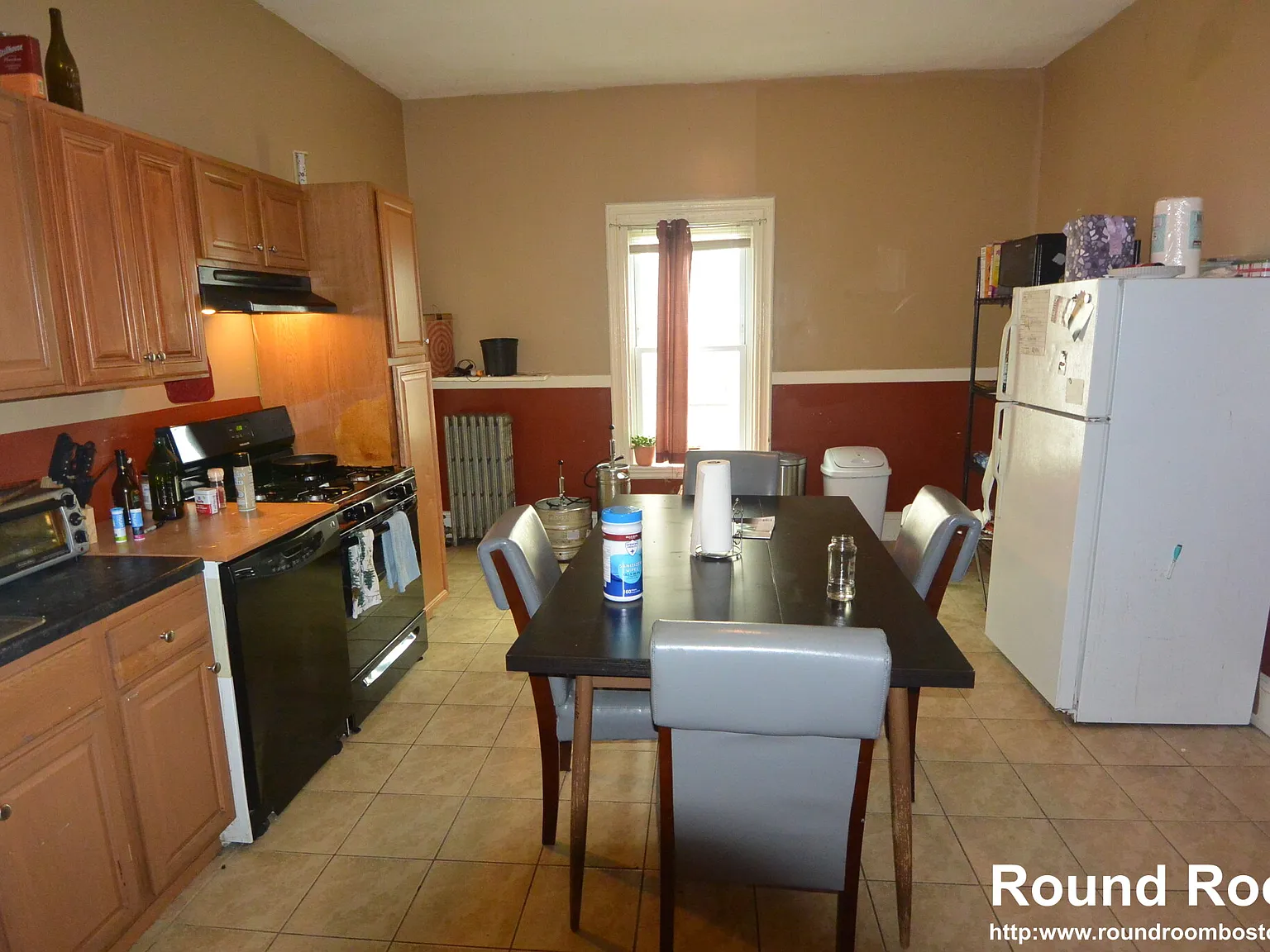3 bed, 1000 sqft, $2,500 — Photo 3